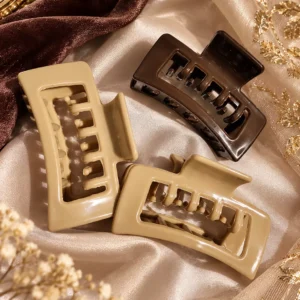 CHULKI rectangle hair claw clip in beige and dark brown